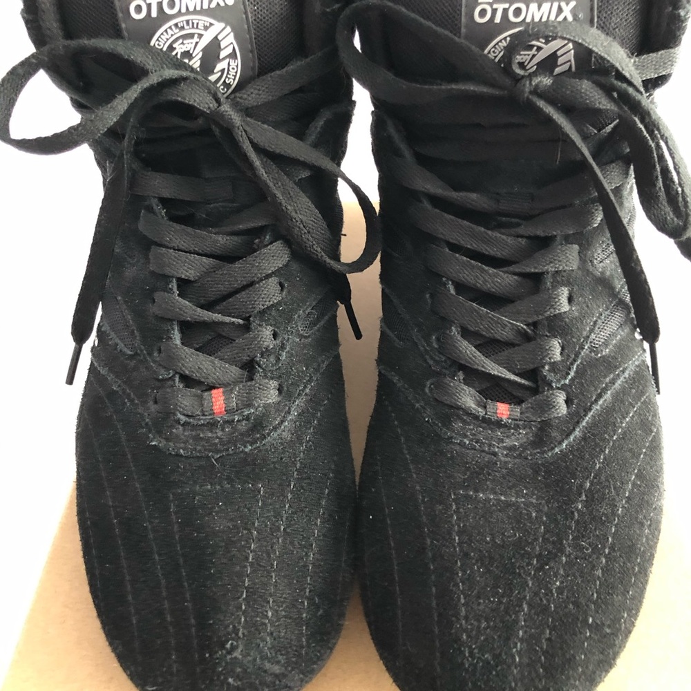 Martial arts shoes- Otomix